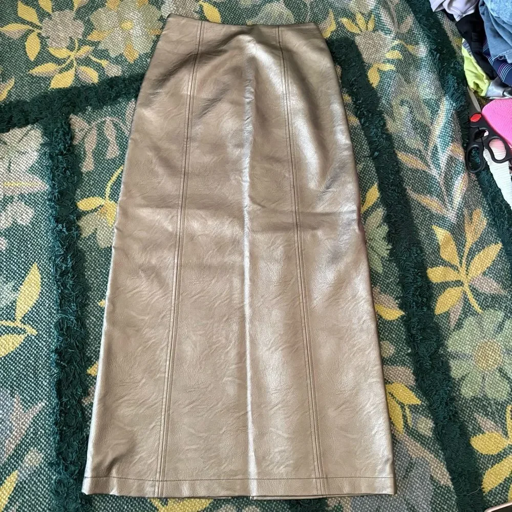 Topshop Silver/Metallic Front High Slit Faux Leather Skirt Size 0
